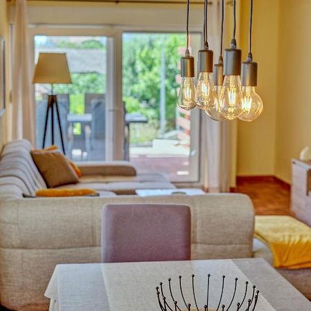 Anovi Holiday Homes By Litto トロギール エクステリア 写真