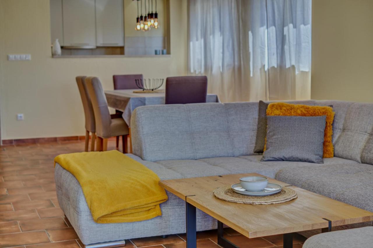 Anovi Holiday Homes By Litto トロギール エクステリア 写真